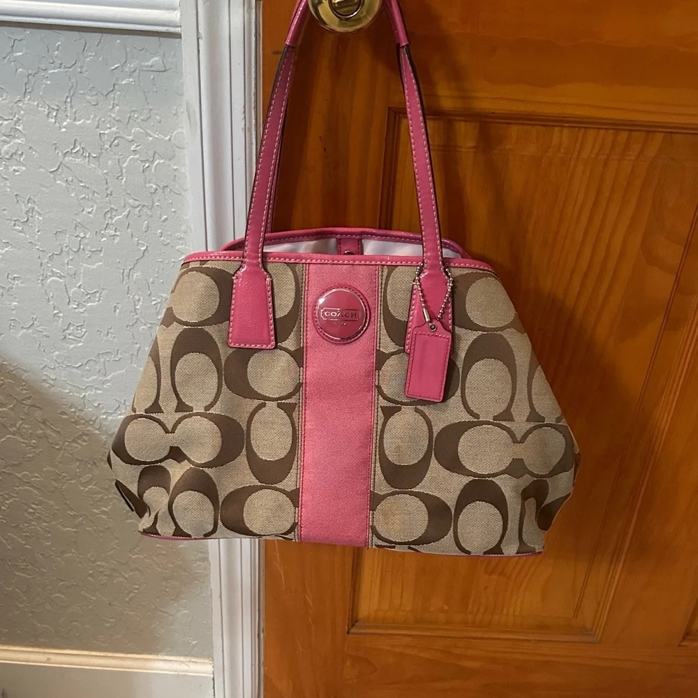 Stylish Brown and Pink Coach Bag - Picture 3 of 7